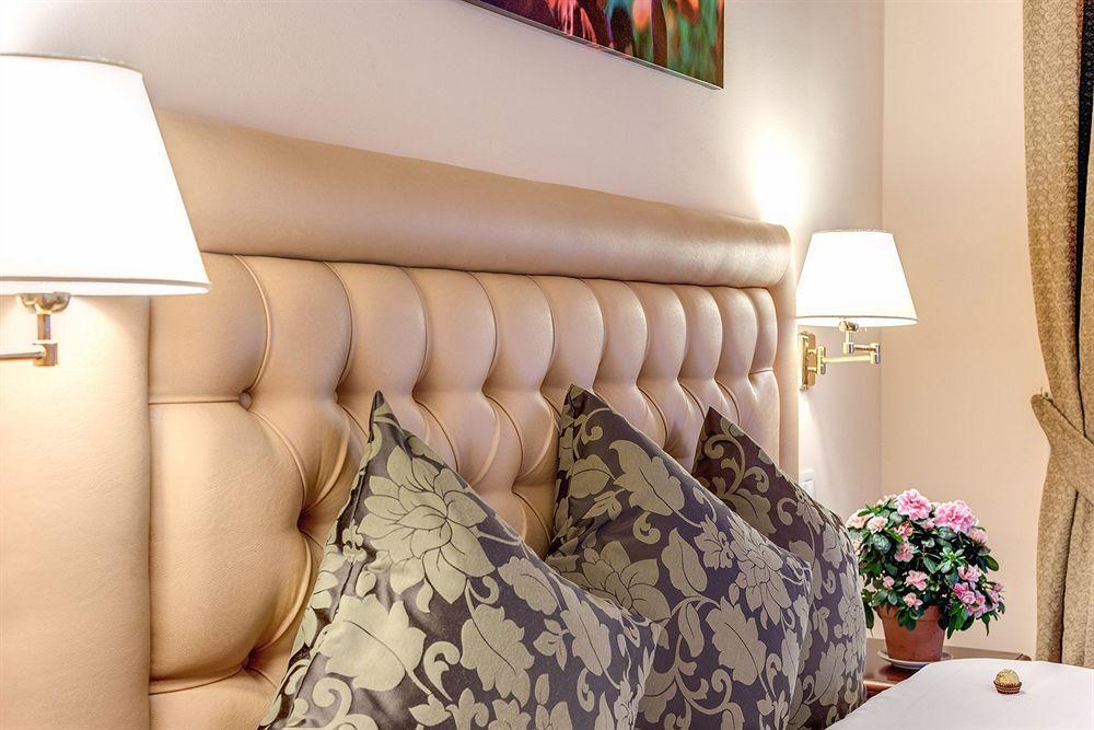 Basilio 55 Rome Hotel Bagian luar foto
