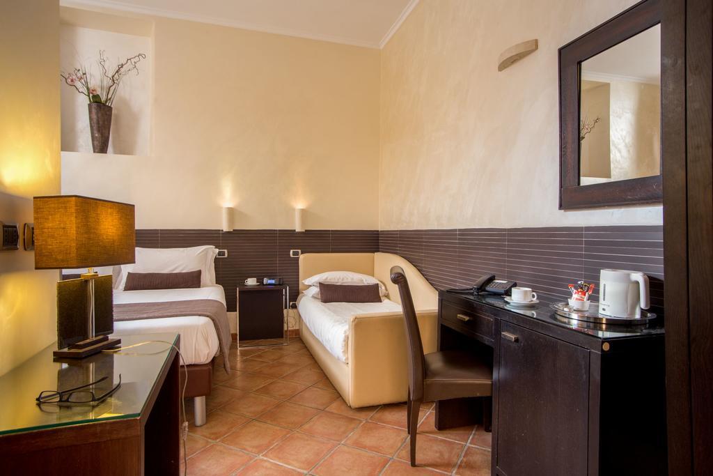 Basilio 55 Rome Hotel Bagian luar foto